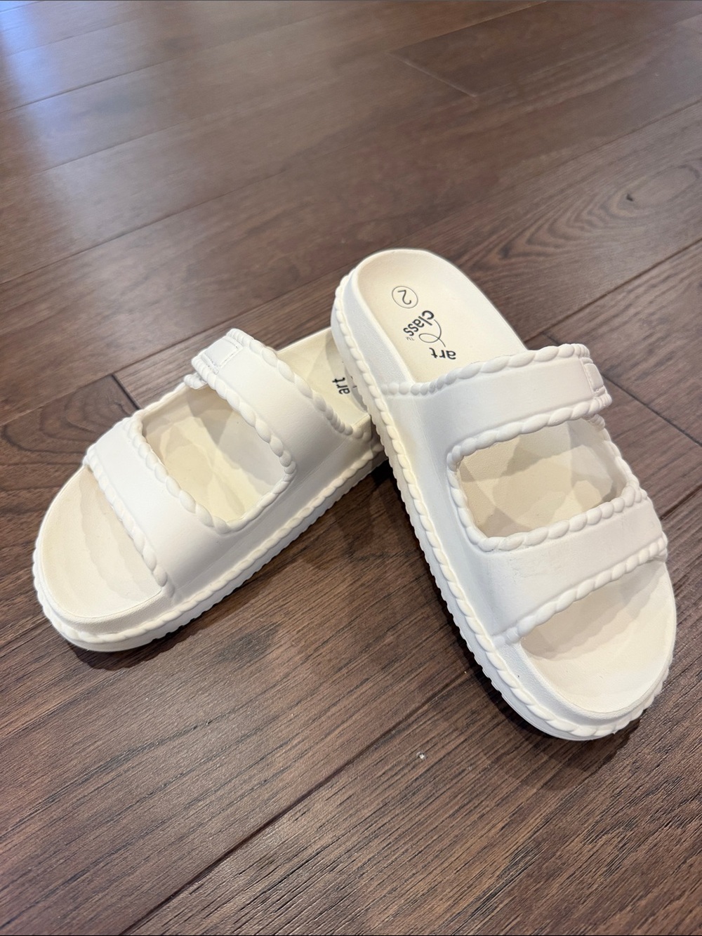 art class Cream Girls Slide Sandals with Braided Trim Size 2 - C72-003